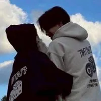 非リアリア充‼️友達欲しい人!ライト､雑談､恋バナしょ!!🫶🏻‎🎀