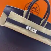 高額副業　ロレックス、エルメス購入代行
